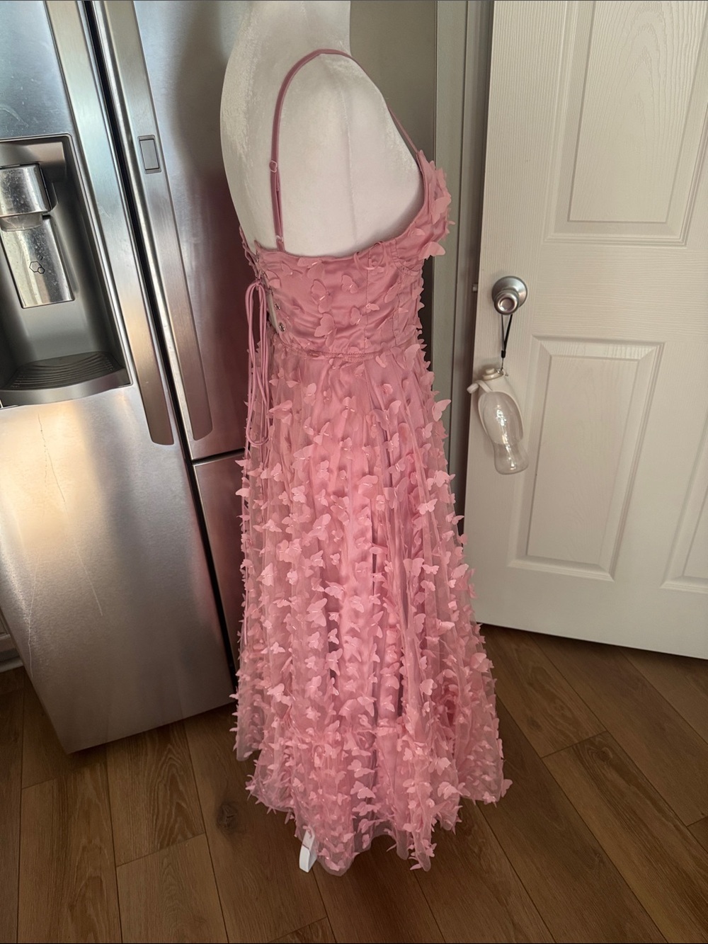 Mable Zuri Butterfly dress in pink - Picture 6 of 9